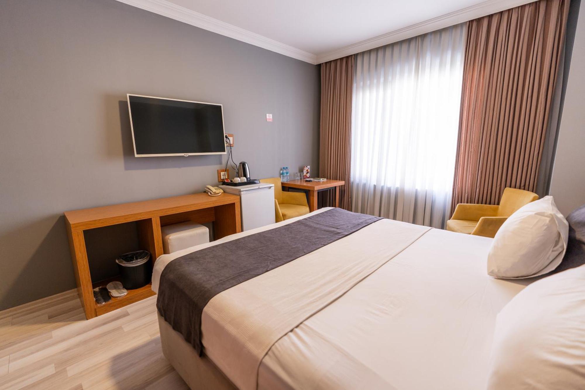 Emsa Palace Hotel Darica  ภายนอก รูปภาพ